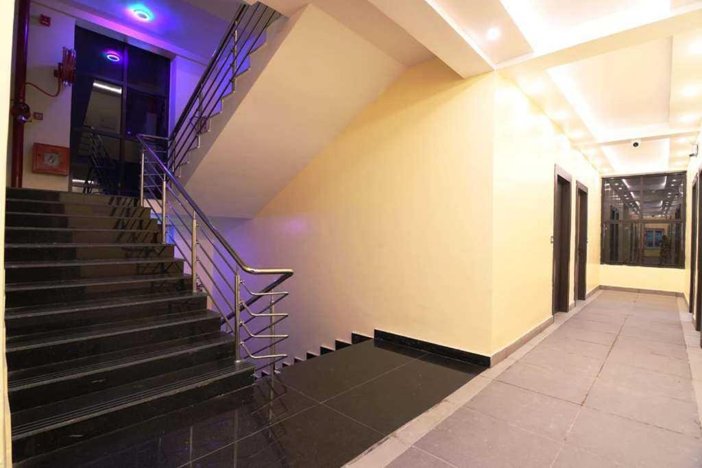 Super Townhouse Oak Bulbuli Neer Hotel Kolkata Exterior photo